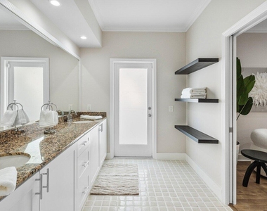 200 Ne 2nd Street - Photo Thumbnail 16