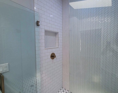 20907 Country Barn Drive - Photo Thumbnail 16