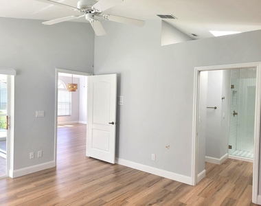 20907 Country Barn Drive - Photo Thumbnail 12
