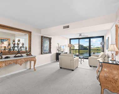 501 S Seas Drive - Photo Thumbnail 18