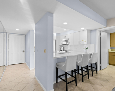 501 S Seas Drive - Photo Thumbnail 14