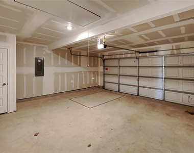 4013 Becky Lane - Photo Thumbnail 18