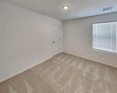 4013 Becky Lane - Photo Thumbnail 14