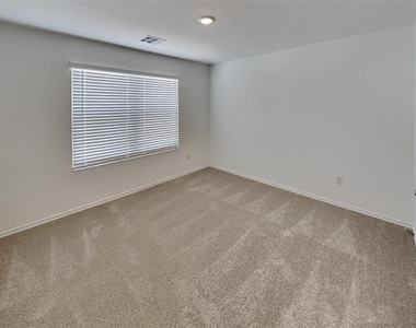 4013 Becky Lane - Photo Thumbnail 13