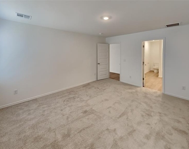 4013 Becky Lane - Photo Thumbnail 9