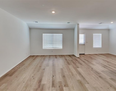 4013 Becky Lane - Photo Thumbnail 1