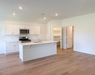 16309 Harvester Drive - Photo Thumbnail 3