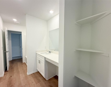 16309 Harvester Drive - Photo Thumbnail 20