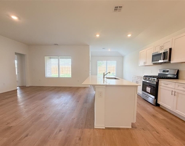 16309 Harvester Drive - Photo Thumbnail 7