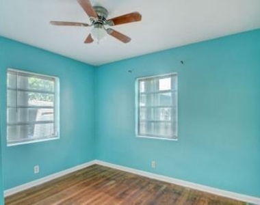 511 Minnesota Street - Photo Thumbnail 21