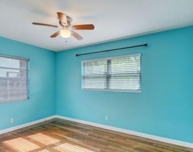 511 Minnesota Street - Photo Thumbnail 16
