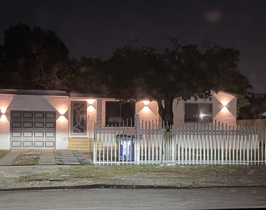 1025 Nw 148th Street - Photo Thumbnail 1