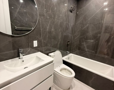 384 Chauncey Street - Photo Thumbnail 7