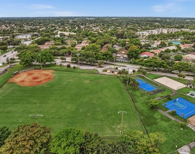 2510 Riverside Drive - Photo Thumbnail 48