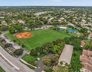 2510 Riverside Drive - Photo Thumbnail 46