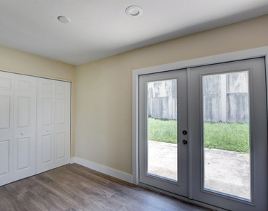 9188 Birmingham Drive - Photo Thumbnail 8