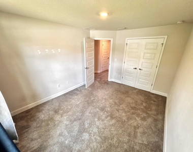 1399 Sw Edinburgh Drive - Photo Thumbnail 15