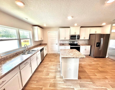 1399 Sw Edinburgh Drive - Photo Thumbnail 7