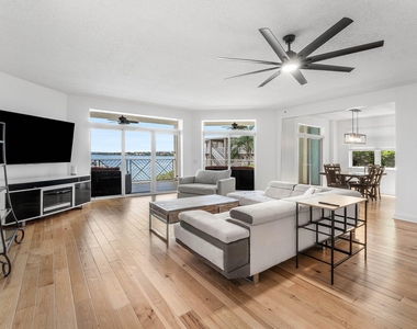 309 E Ocean Avenue - Photo Thumbnail 7