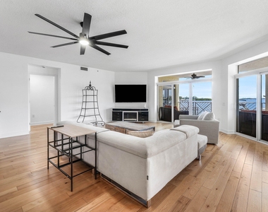 309 E Ocean Avenue - Photo Thumbnail 8