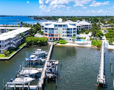 309 E Ocean Avenue - Photo Thumbnail 2