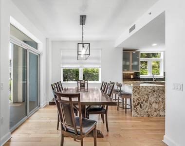 309 E Ocean Avenue - Photo Thumbnail 9