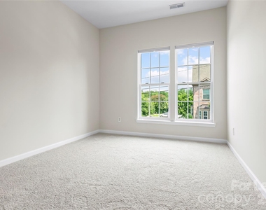 417 Armour Street - Photo Thumbnail 24
