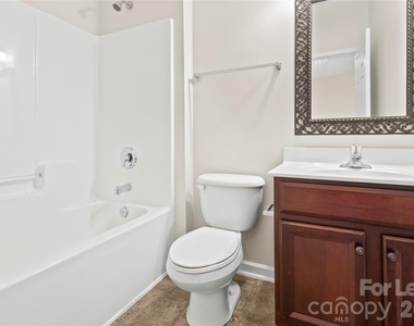 417 Armour Street - Photo Thumbnail 36