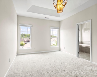 417 Armour Street - Photo Thumbnail 20