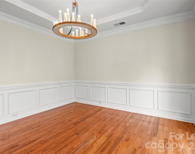 417 Armour Street - Photo Thumbnail 5