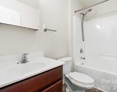 417 Armour Street - Photo Thumbnail 28