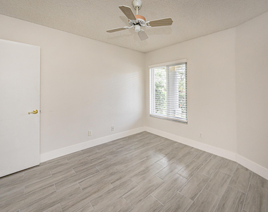 5148 Rosen Boulevard - Photo Thumbnail 38