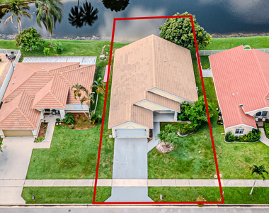 5148 Rosen Boulevard - Photo Thumbnail 4