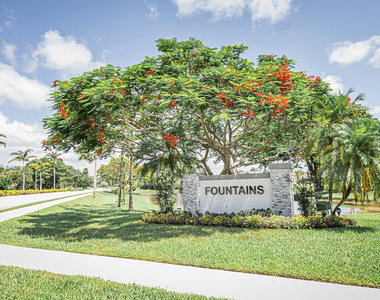 5148 Rosen Boulevard - Photo Thumbnail 2