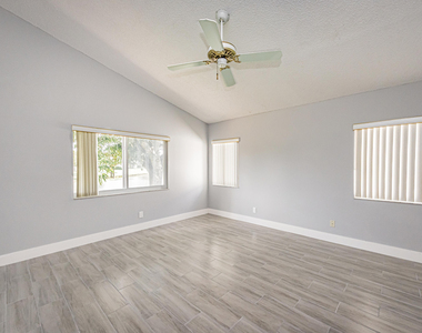 5148 Rosen Boulevard - Photo Thumbnail 36