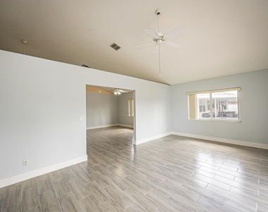 5148 Rosen Boulevard - Photo Thumbnail 31