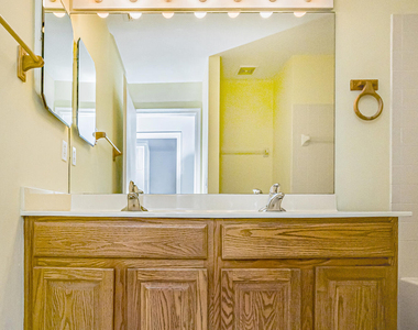 5148 Rosen Boulevard - Photo Thumbnail 32