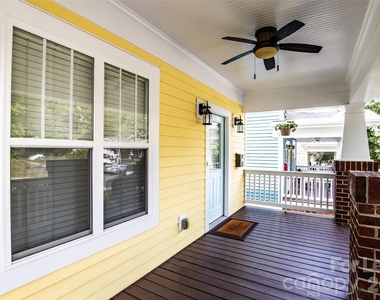 315 Woodvale Place - Photo Thumbnail 3