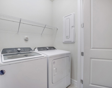8656 Escue Street - Photo Thumbnail 15