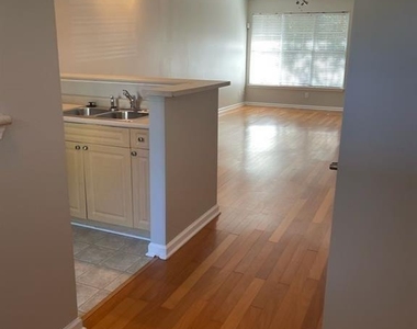 11435 Dixie Glen Drive - Photo Thumbnail 12