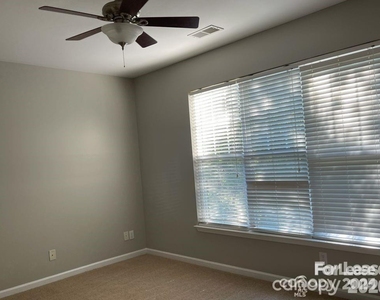 11435 Dixie Glen Drive - Photo Thumbnail 6