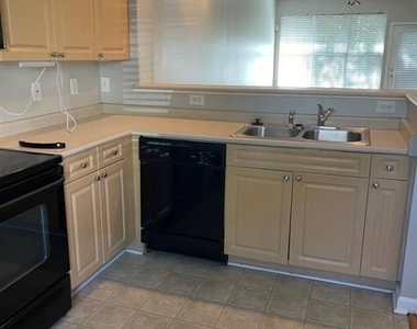 11435 Dixie Glen Drive - Photo Thumbnail 8
