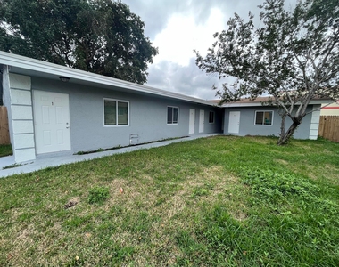 1109 Nw 6th Avenue - Photo Thumbnail 4