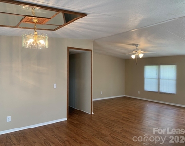 135 Langtree Road - Photo Thumbnail 2