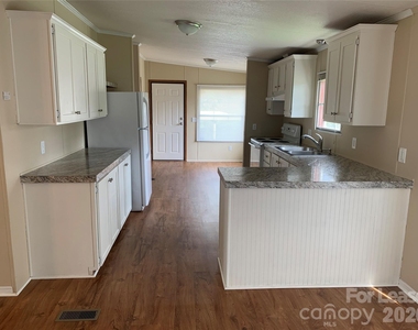 135 Langtree Road - Photo Thumbnail 4