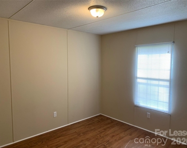135 Langtree Road - Photo Thumbnail 8
