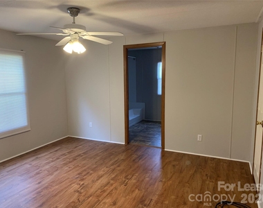 135 Langtree Road - Photo Thumbnail 5