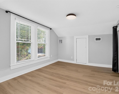 204 E Mcneely Avenue - Photo Thumbnail 21