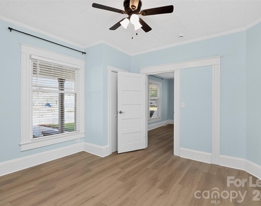 204 E Mcneely Avenue - Photo Thumbnail 7