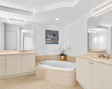 801 S Olive Avenue - Photo Thumbnail 13